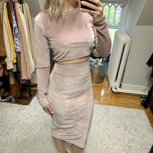 Aritzia (Wilfred) two piece. - Picture 2 of 8